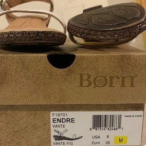 Excellent condition born buckle sandals